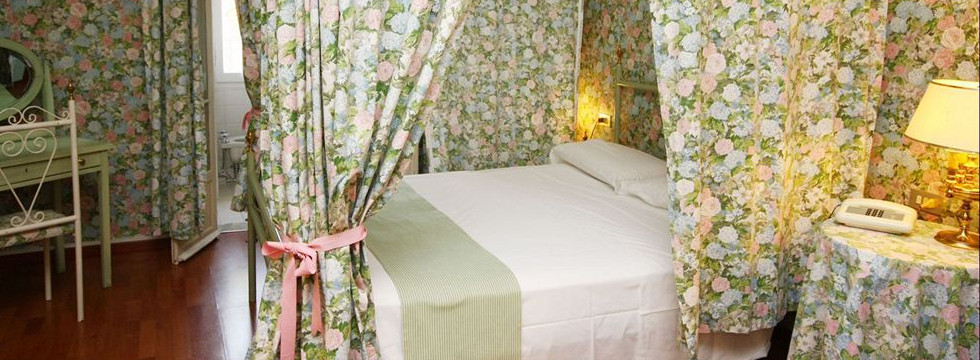 Hotel Eveline Portosole